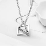 Collar De Triangulo Cuadrado
