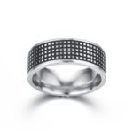 Anillo Plateado De Acero