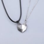 Collar Magnético De Corazón Para Parejas