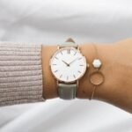 Reloj Mujer Gris Minimalista