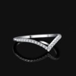 Anillo Minimal V Glow - Plata Esterlina