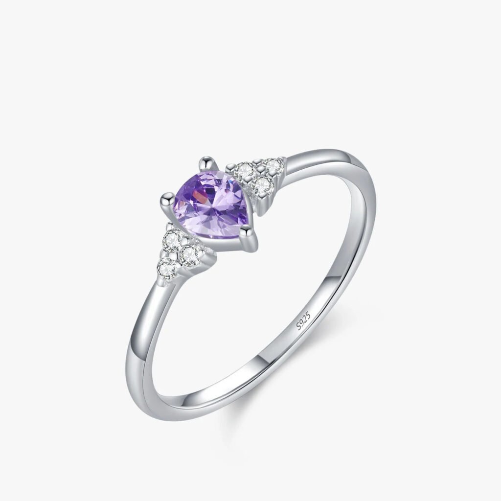 Anillo Amethyst Love – Plata Esterlina